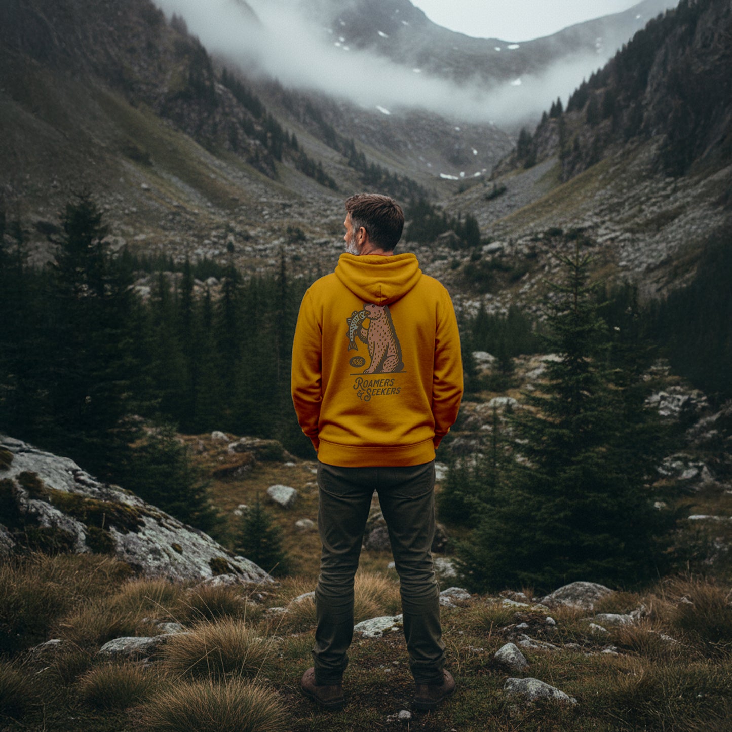 ROAMERS & SEEKERS Hunter HOODIE MUSTARD