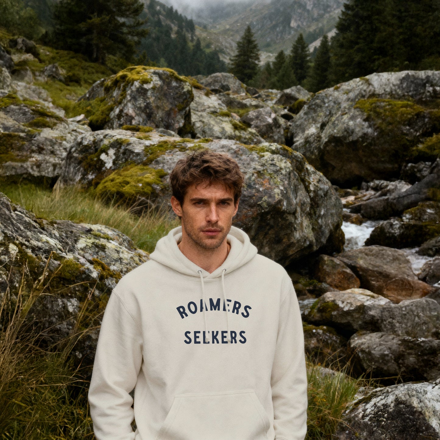 ROAMERS & SEEKERS Stable HOODIE NATURAL STONE